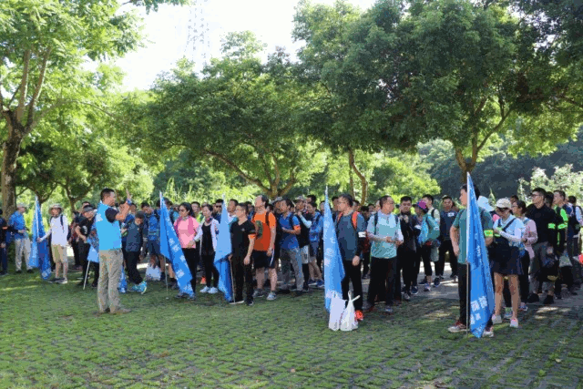 jinnianhui今年会研究院团建2.gif